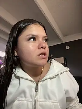 Snapshot of Camila_Duarte2 chatting on February 2, 2026, 1:54 pm Camila Duarte2 online show from February 2, 2026, 1:54 pm