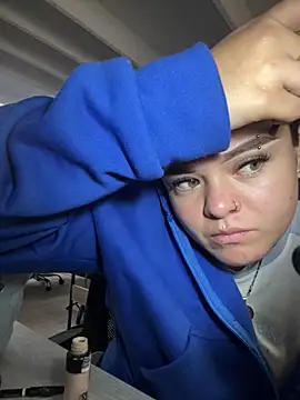 Snapshot of Camila_Duarte2 chatting on February 19, 2026, 1:30 pm Camila Duarte2 online show from February 19, 2026, 1:30 pm