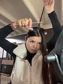 Snapshot of Camila_Duarte2 chatting on February 18, 2026, 1:29 pm Camila Duarte2 online show from February 18, 2026, 1:29 pm