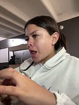 Snapshot of Camila_Duarte2 chatting on February 24, 2026, 1:45 pm Camila Duarte2 online show from February 24, 2026, 1:45 pm