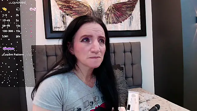 Andre cloefoxx  online show from February 11, 2026, 3:06 am