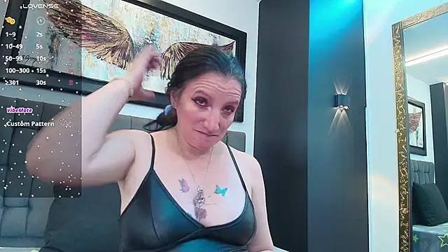 Andre cloefoxx  online show from January 14, 2026, 3:32 am