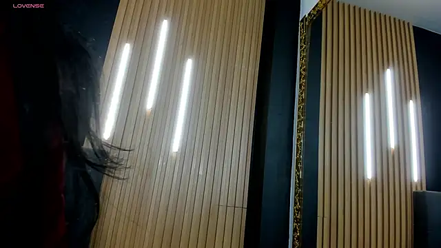 Andre cloefoxx  online show from April 2, 2026, 3:02 am