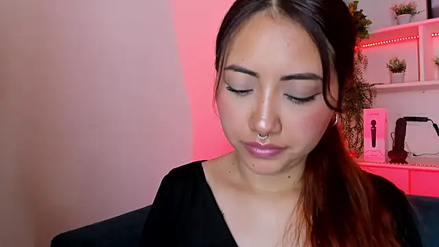 Saelivrae online show from February 5, 2026, 7:21 pm