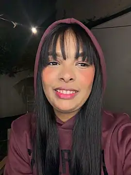 MIAROGGERSS online show from March 7, 2026, 3:35 am