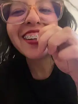 Snapshot of alisson_desire chatting on June 15, 2026, 11:04 pm alisson desire online show from June 15, 2026, 11:04 pm