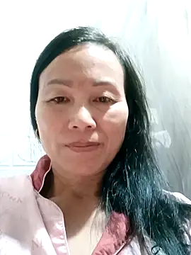 Lili-123k online show from December 3, 2025, 12:59 pm