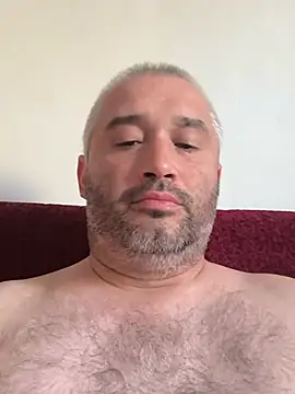 Olomoucak1982 online show from June 25, 2026, 5:40 pm