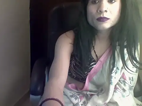 Snapshot of Lovely_Ladyboy_star chatting on February 17, 2026, 5:43 pm Lovely Ladyboy star online show from February 17, 2026, 5:43 pm