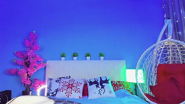 Snapshot of Gina_Gina_love chatting on February 2, 2026, 1:15 am Gina Gina love online show from February 2, 2026, 1:15 am