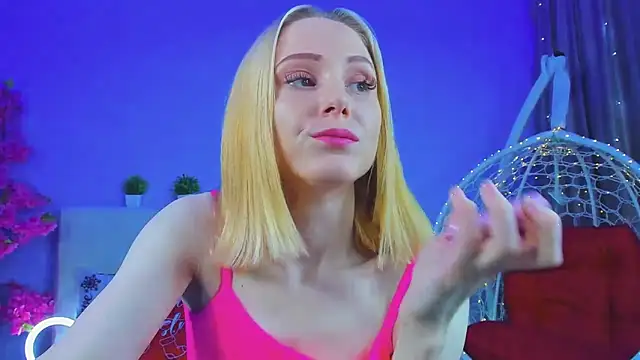 Snapshot of Gina_Gina_love chatting on February 6, 2026, 1:12 am Gina Gina love online show from February 6, 2026, 1:12 am