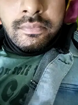 Snapshot of samsexjuice chatting on December 17, 2025, 6:46 pm samsexjuice online show from December 17, 2025, 6:46 pm