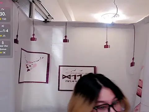 Snapshot of abella1116 chatting on December 18, 2025, 6:45 pm abella1116 online show from December 18, 2025, 6:45 pm