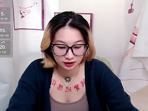 Snapshot of abella1116 chatting on December 17, 2025, 5:51 pm abella1116 online show from December 17, 2025, 5:51 pm