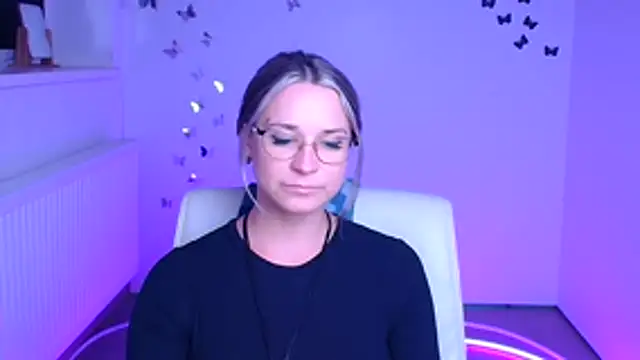 Snapshot of Melodie_Aster chatting on January 18, 2026, 12:08 pm Melodie Aster online show from January 18, 2026, 12:08 pm