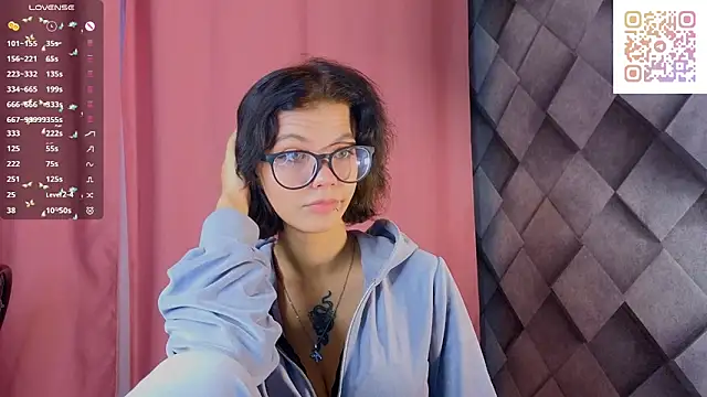 Ameliisun online show from December 17, 2025, 12:32 pm