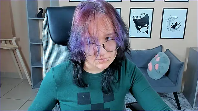 Sylvia Reed online show from January 8, 2026, 10:21 am