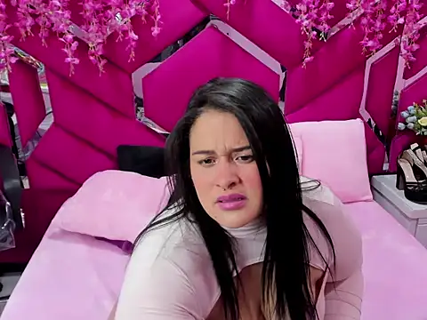 Atena Glow  online show from January 14, 2026, 2:26 am