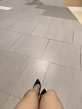 Miky Lyn online show from February 4, 2026, 4:29 am