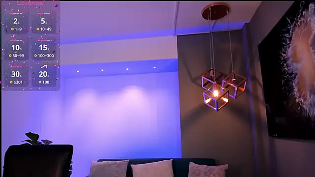 TiffanyHoustton online show from March 29, 2026, 12:18 pm