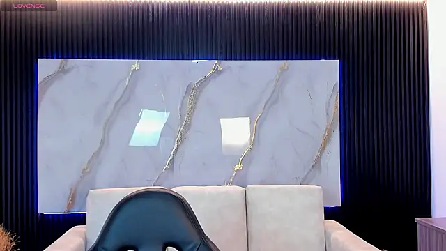 TiffanyHoustton online show from March 23, 2026, 11:54 am