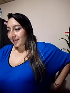 Valeria montana  online show from December 13, 2025, 11:44 pm