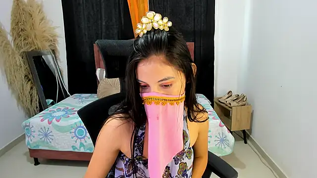 Snapshot of AdrianaTorres_ chatting on January 8, 2026, 2:23 pm AdrianaTorres online show from January 8, 2026, 2:23 pm