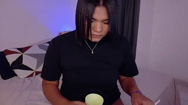 Aregoe Art online show from December 3, 2025, 8:52 pm