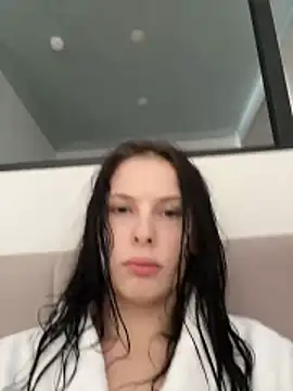 HilorianAndry online show from December 4, 2025, 3:05 am