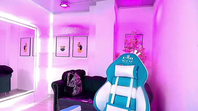 Snapshot of Nicole_sounders chatting on March 1, 2026, 11:32 am Nicole sounders online show from March 1, 2026, 11:32 am