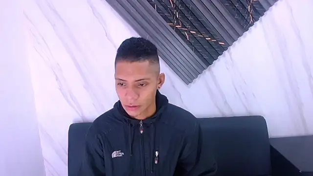 Axel Marcu online show from December 17, 2025, 1:05 pm