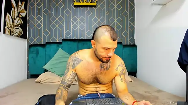 lucky smith1 online show from December 20, 2025, 5:49 pm