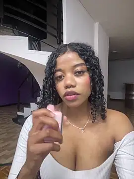 arianna roxe online show from February 1, 2026, 5:17 am