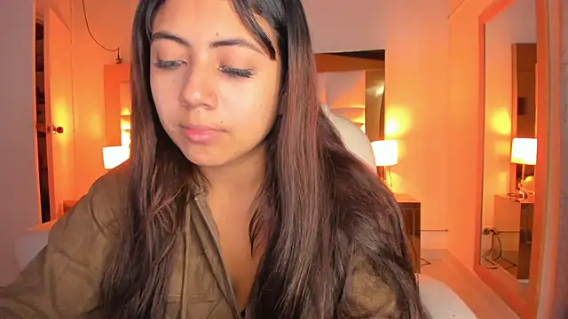 Zoei Moon online show from May 13, 2026, 7:21 pm