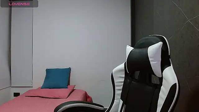 candy rosemaryy online show from February 12, 2026, 1:27 am