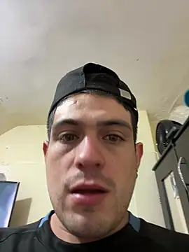 Snapshot of williamsmiiths16 chatting on January 14, 2026, 3:43 am williamsmiiths16 online show from January 14, 2026, 3:43 am