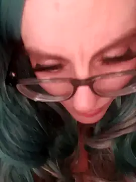 snowbird1117 online show from March 26, 2026, 7:50 am