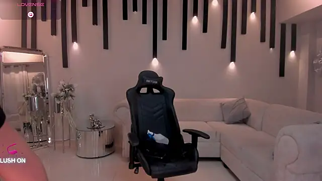 ChloeManson online show from February 9, 2025, 2:49 am