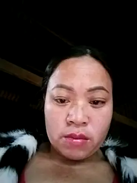 Snapshot of AlilaK2 chatting on December 15, 2025, 10:21 am AlilaK2 online show from December 15, 2025, 10:21 am