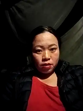 Snapshot of AlilaK2 chatting on December 4, 2025, 12:26 pm AlilaK2 online show from December 4, 2025, 12:26 pm