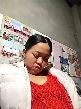 Snapshot of AlilaK2 chatting on December 19, 2025, 2:30 pm AlilaK2 online show from December 19, 2025, 2:30 pm