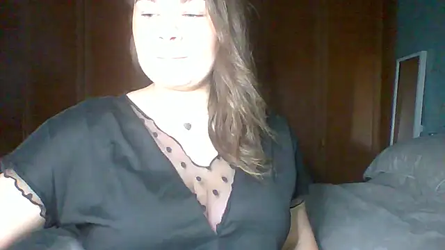 Snapshot of GEMMARMALADE chatting on February 9, 2026, 7:17 am GEMMARMALADE online show from February 9, 2026, 7:17 am