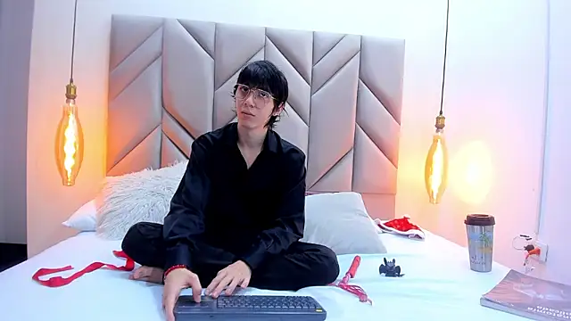 JeffBellfort online show from December 16, 2025, 8:13 pm