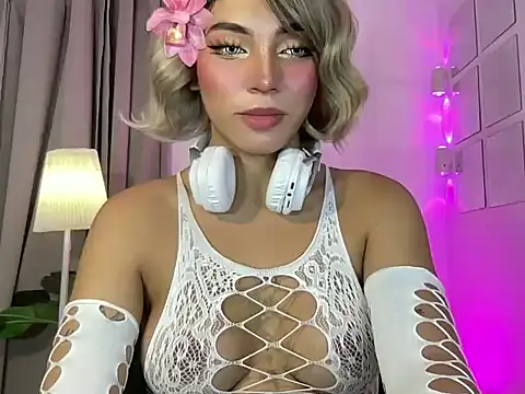 Snapshot of Soffywantsyou18 chatting on January 5, 2026, 6:44 pm Soffywantsyou18 online show from January 5, 2026, 6:44 pm