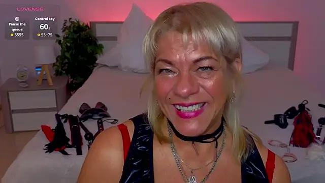 AnittaHarris  online show from March 20, 2026, 2:01 am