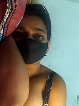 Snapshot of Hotty_Tulip chatting on February 20, 2026, 9:50 pm Hotty Tulip online show from February 20, 2026, 9:50 pm