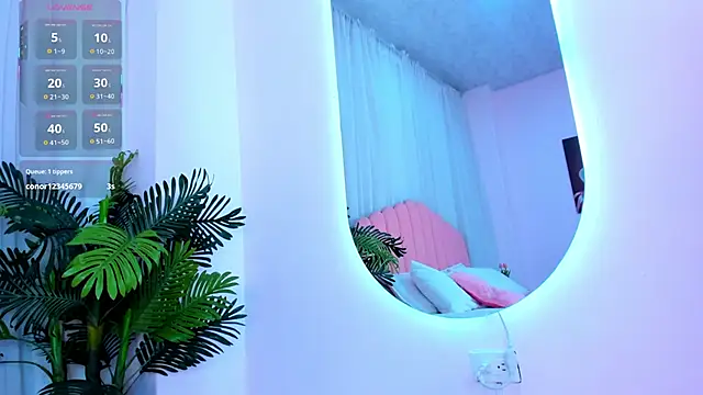 Snapshot of Lily_Cole27 chatting on February 20, 2026, 6:26 am Lily Cole27 online show from February 20, 2026, 6:26 am