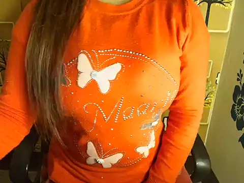 Hotty Suzuka online show from January 19, 2026, 11:25 am