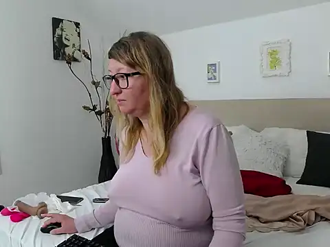 OlgaPavlova online show from March 1, 2026, 2:17 pm