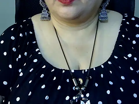 Soniya Sha online show from February 17, 2026, 7:11 pm